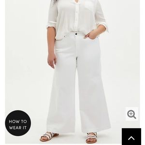 NWT Torrid wide leg jeans